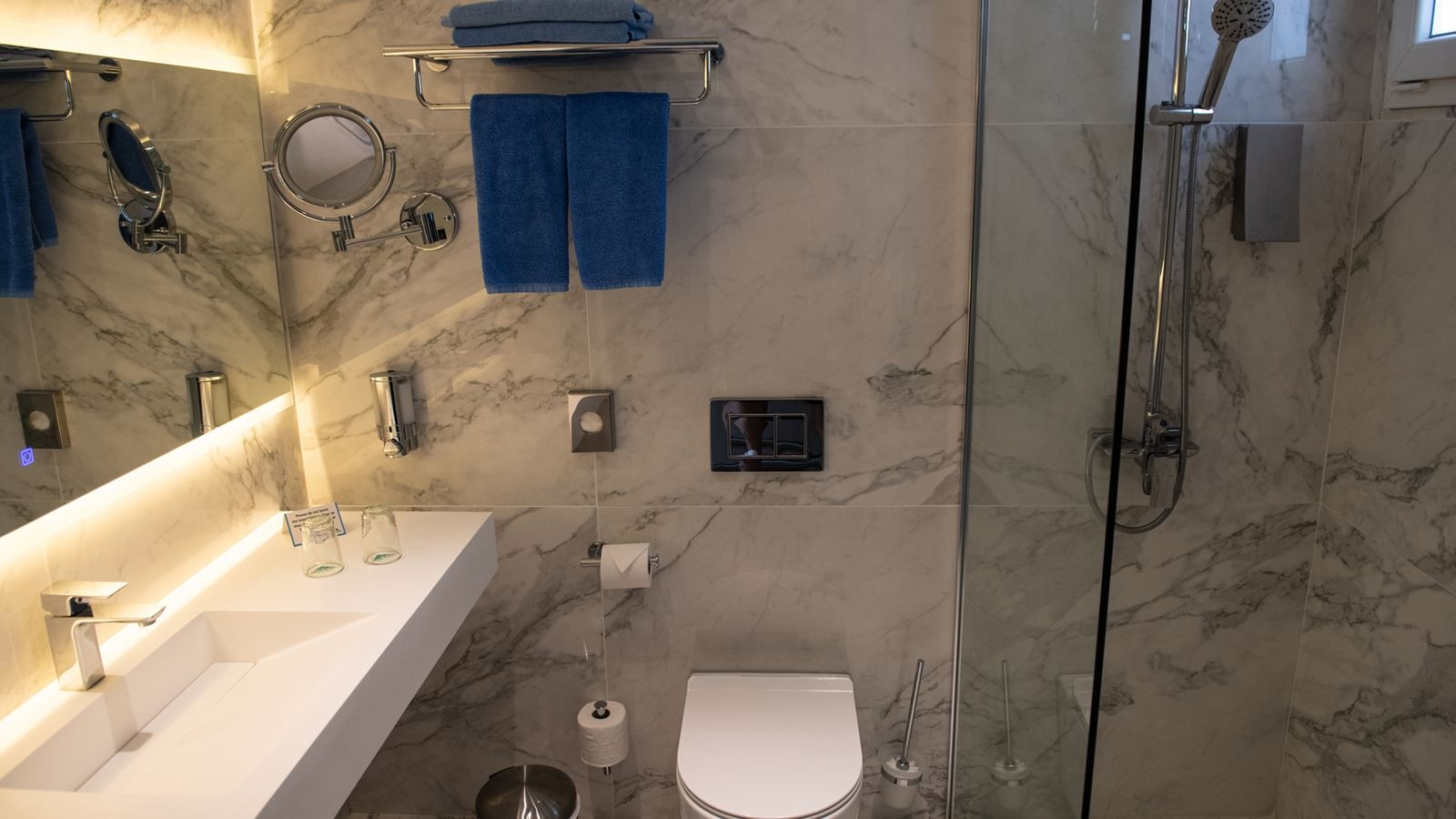 rooms-standard-room-seaview-balcony-or-terrace