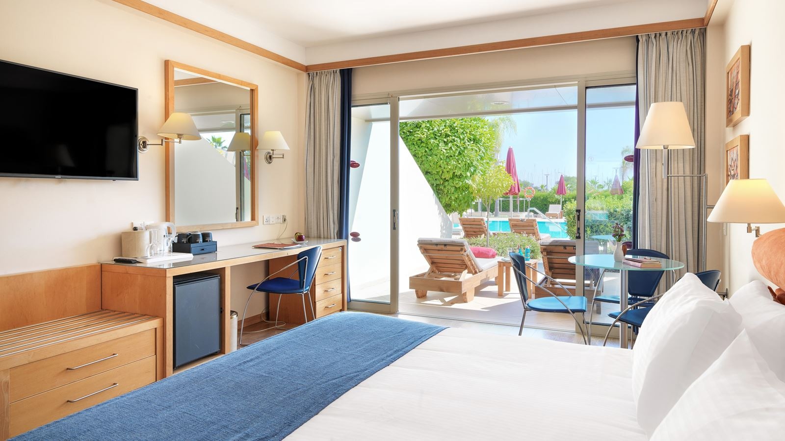 rooms-twin-executive-room-harbour-view