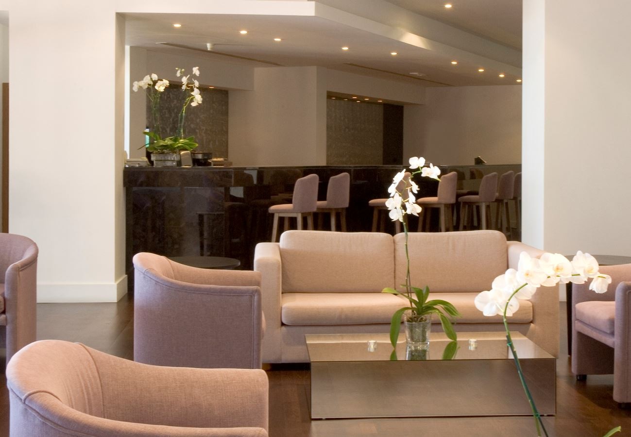 restaurants-bacchus-bar