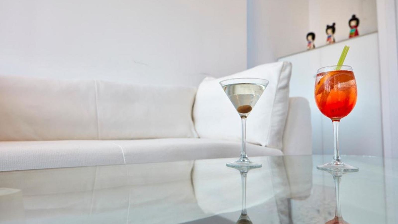 rooms-suite-deluxe-1-bedroom-pool-view