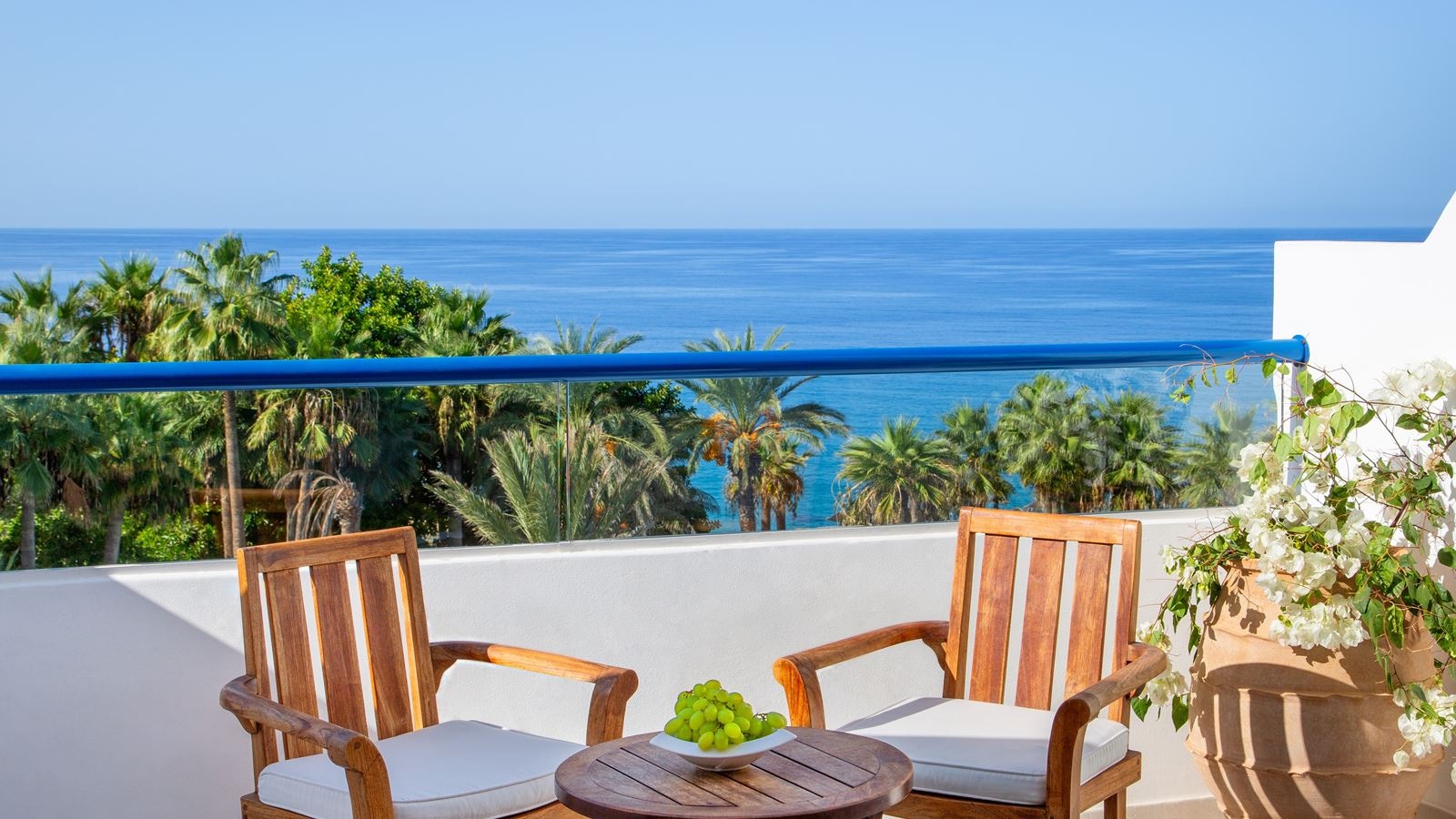 rooms-superior-deluxe-seaview