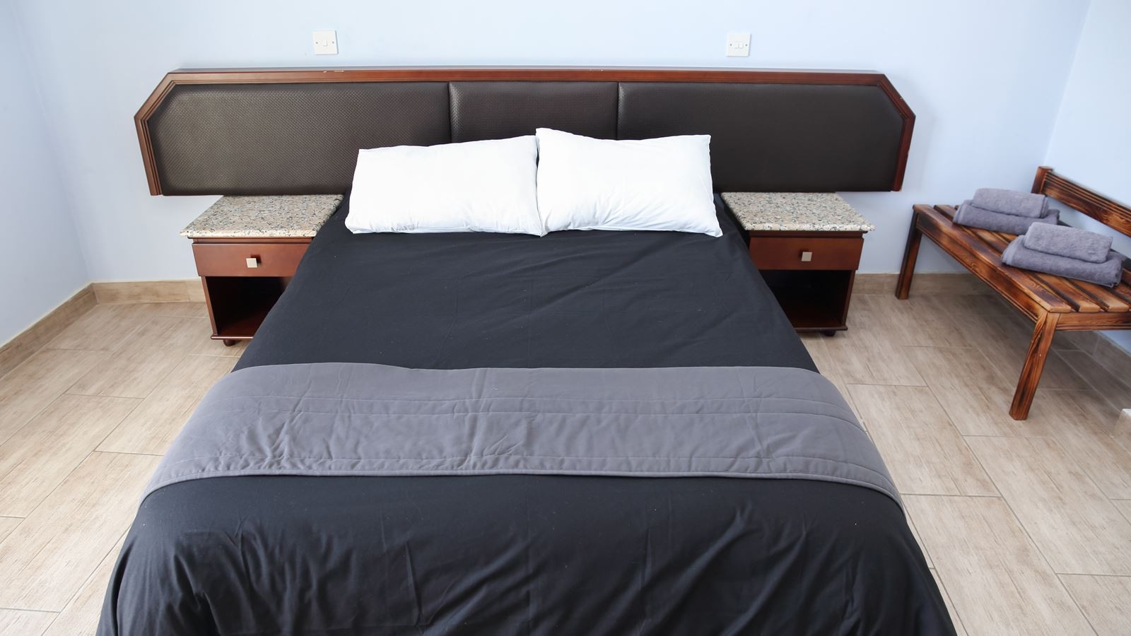 rooms-standard-studio-balcony-or-terrace