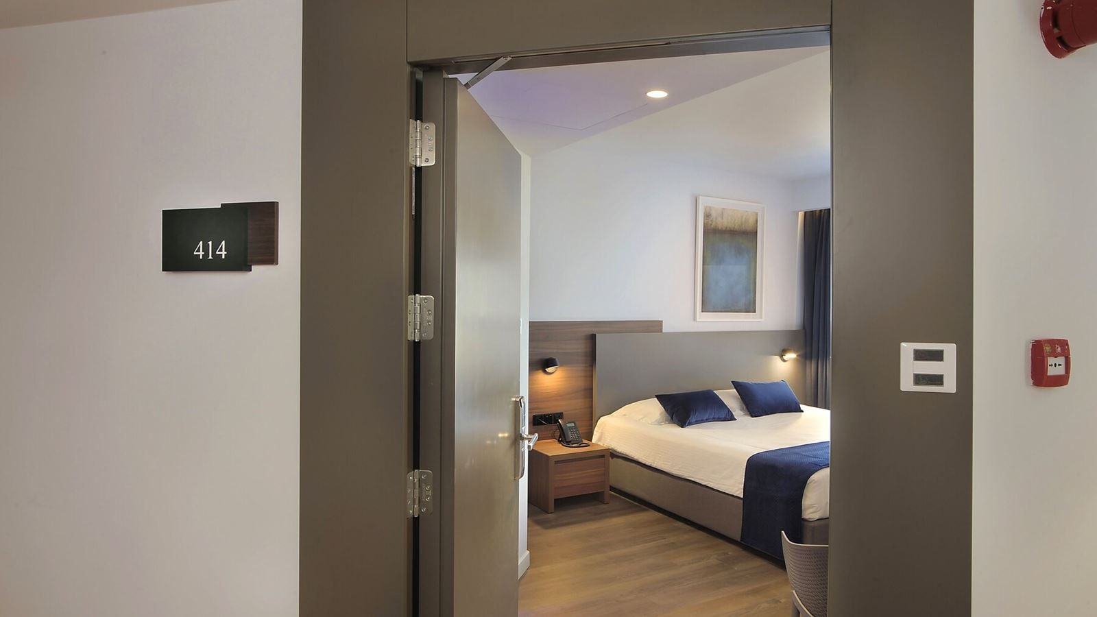 rooms-room-superior-single-mountainview