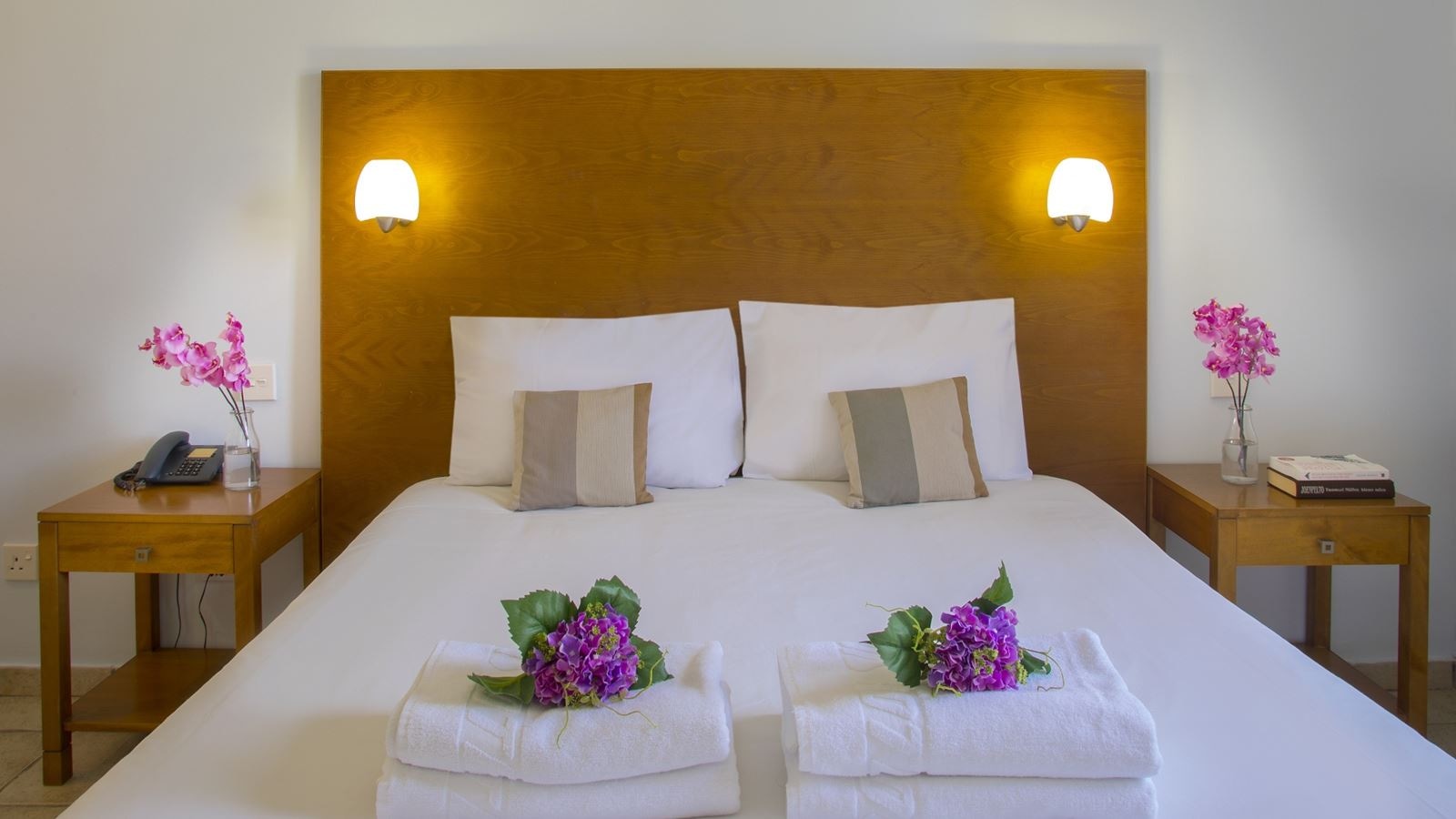 rooms-1-bedroom-standard-apartment-balcony-or-terrace