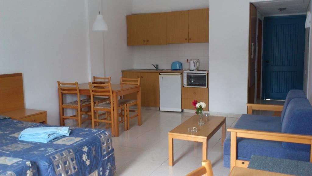 rooms-standard-studio