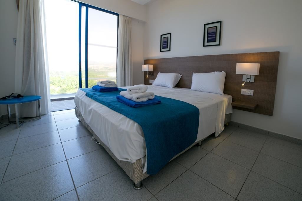 rooms-studio-suite-inland-view