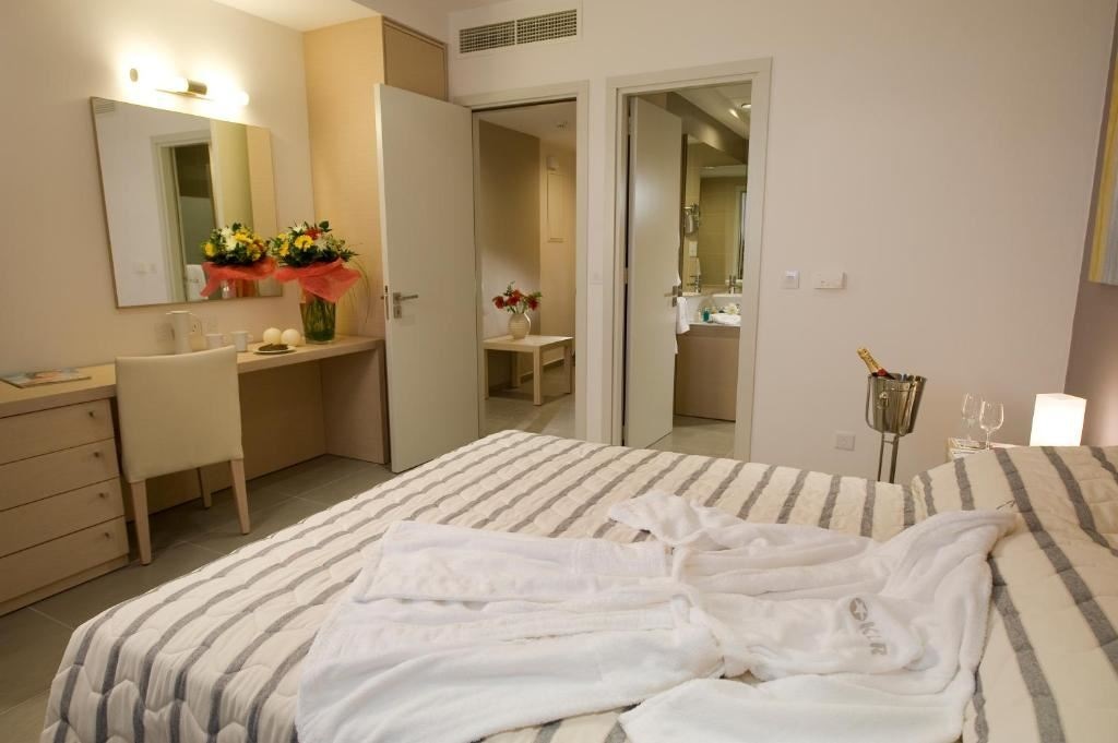 rooms-superior-suite