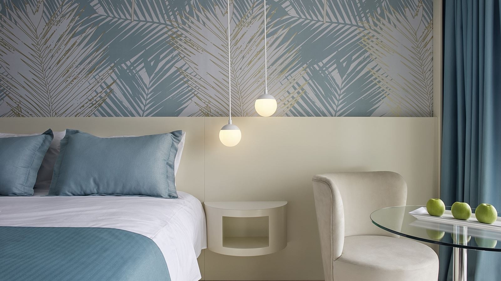 rooms-superior-room-balcony