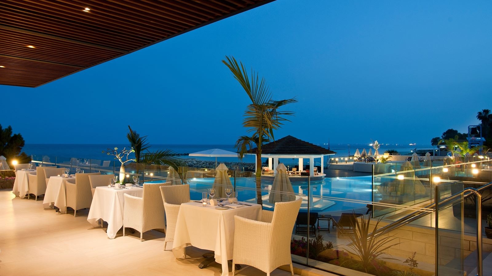 restaurants-dionysos-buffet-restaurant