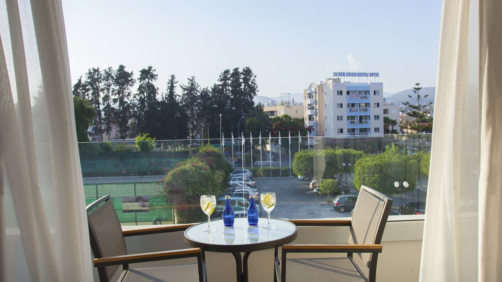 rooms-twin-superior-room-balcony