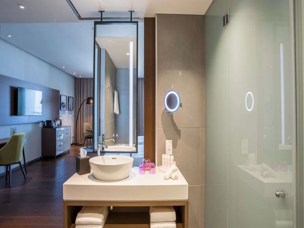 rooms-premium-room-seaview-balcony-or-terrace