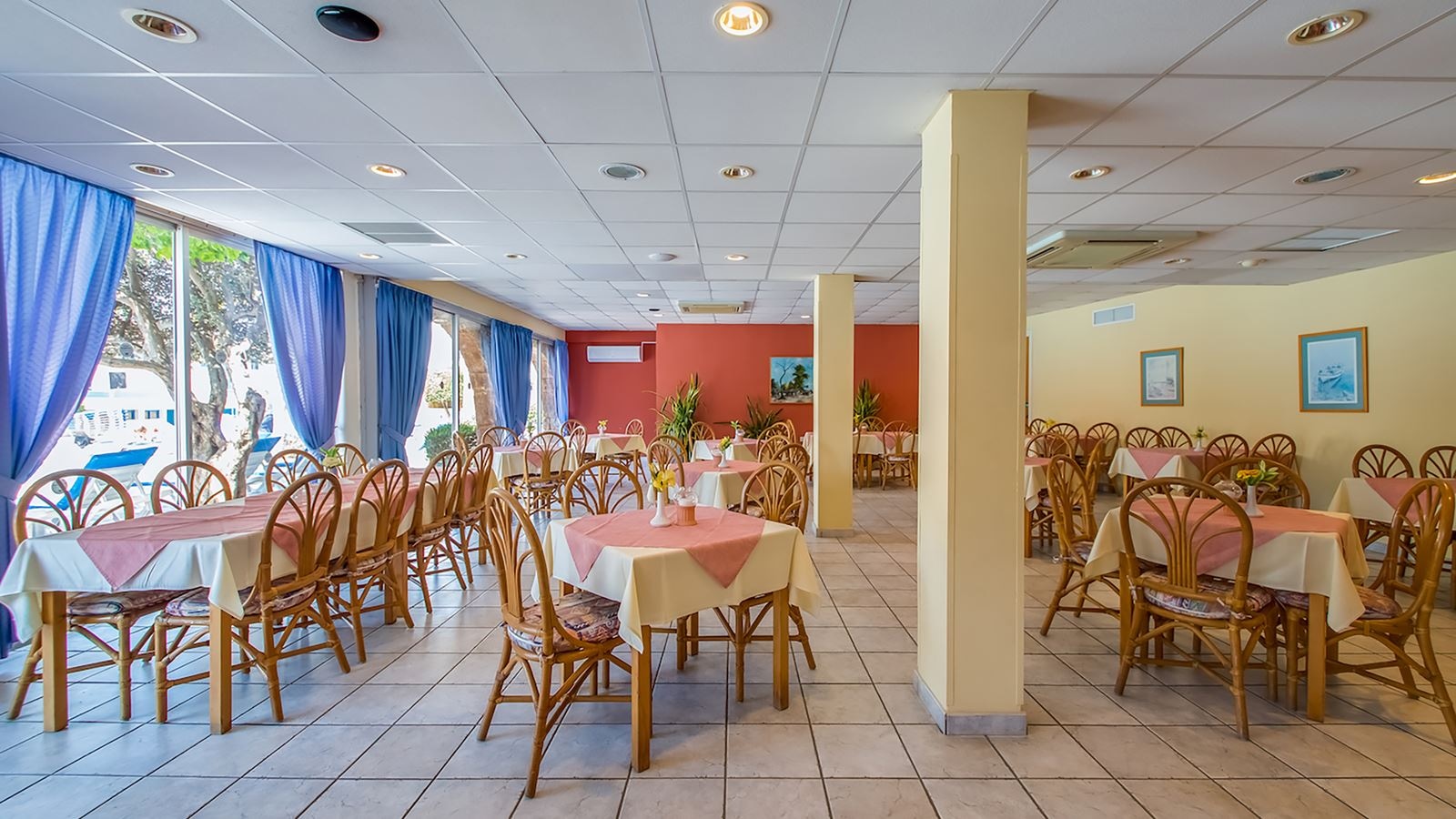 restaurants-restaurants