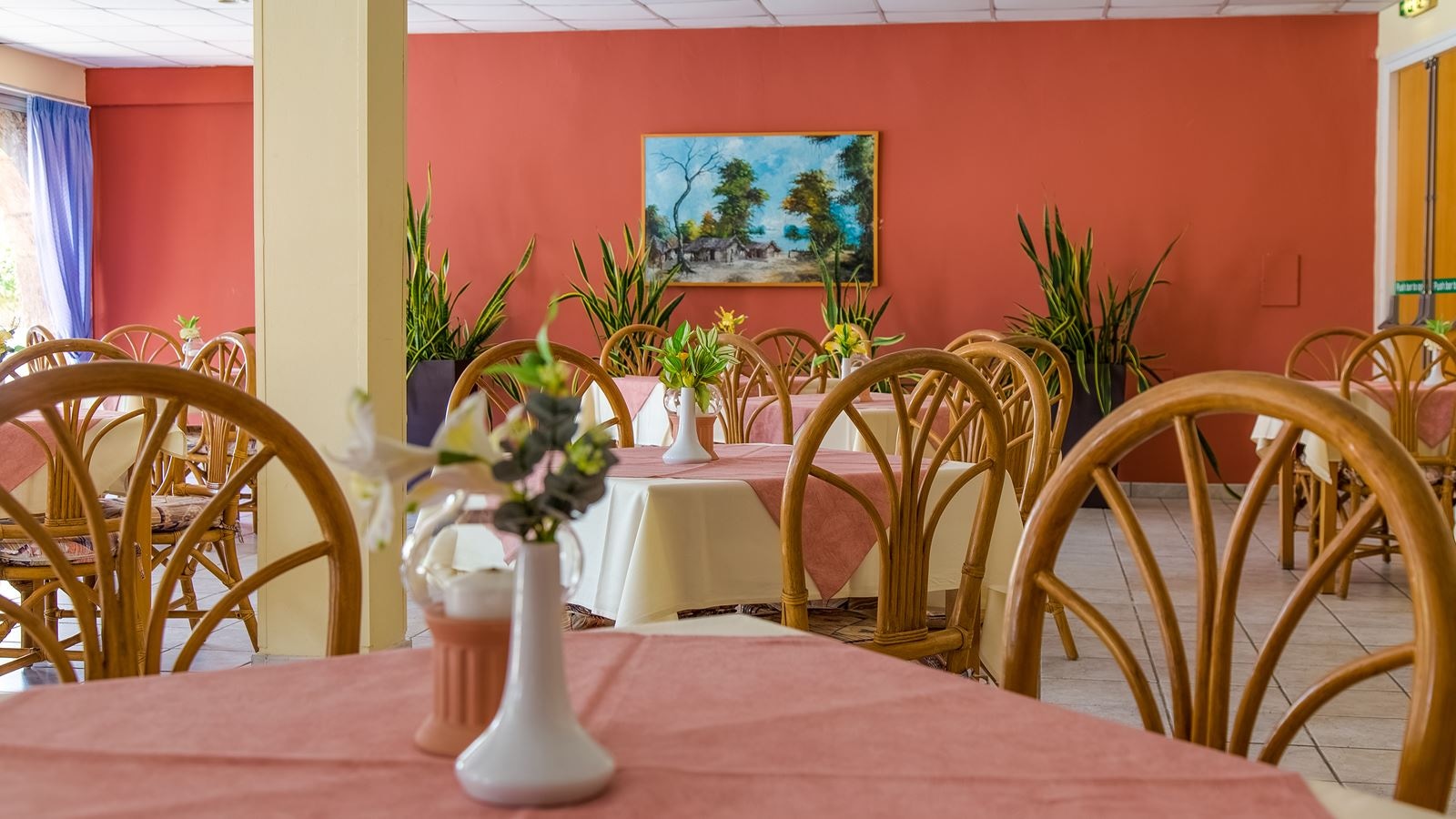 restaurants-restaurants