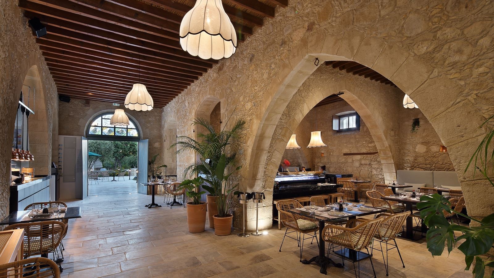 restaurants-restaurants