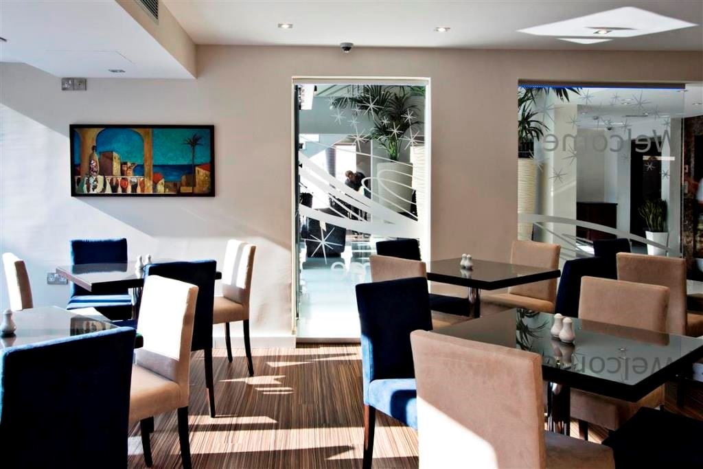 restaurants-blue-café