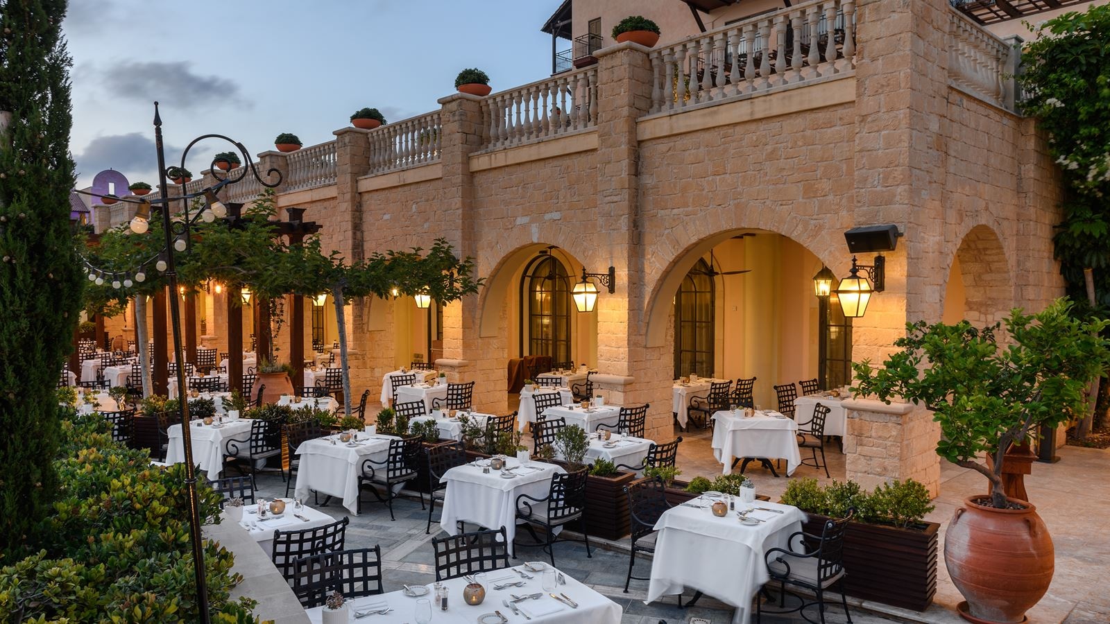 restaurants-restaurants