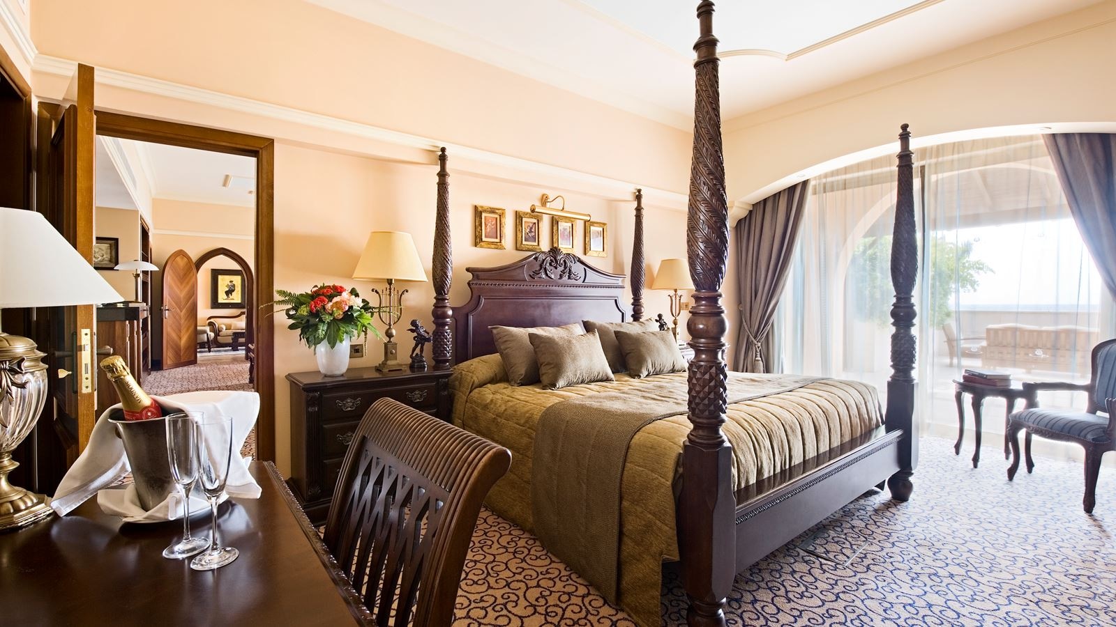 rooms-royal-maisonette-gardenview