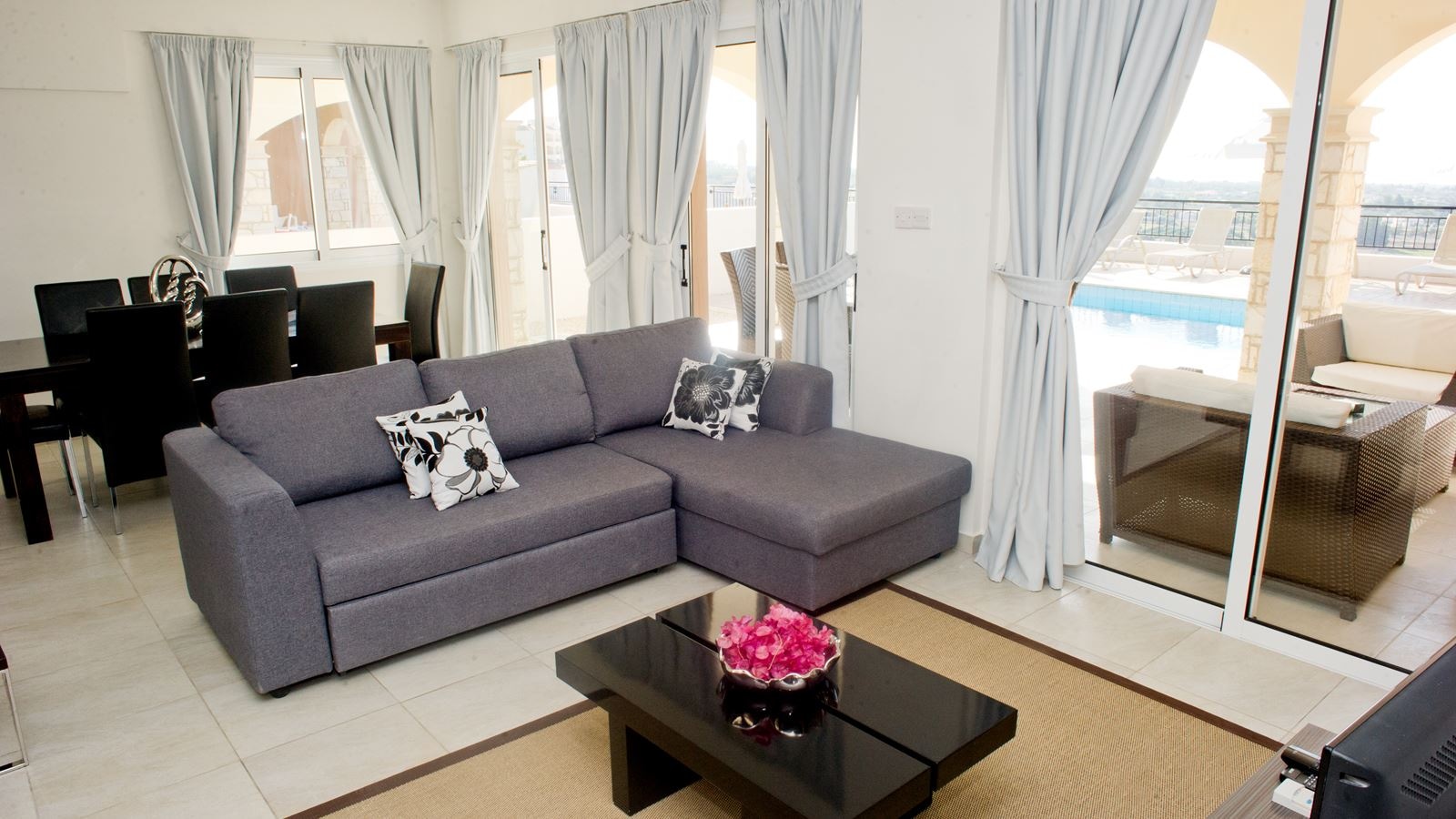 rooms-3-bedroom-standard-villa