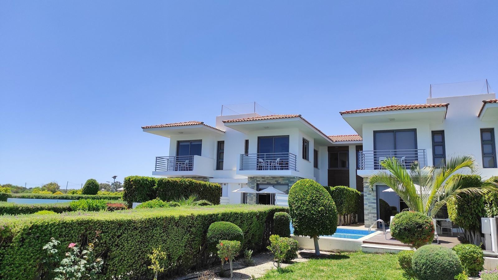 rooms-3-bedroom-villa-gardenview-privatepoolterrace