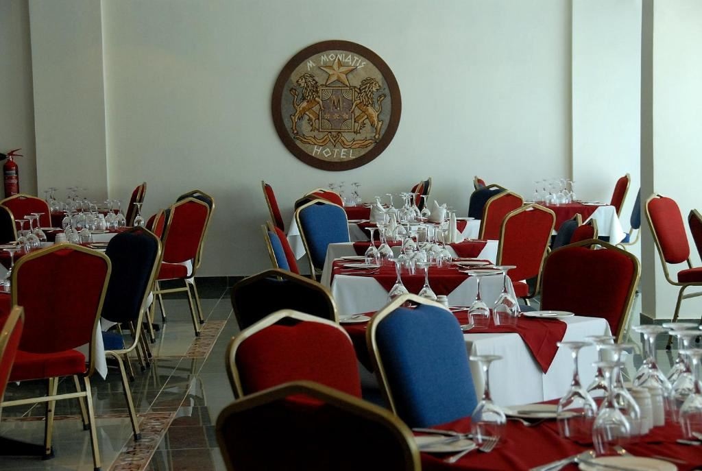 restaurants-restaurant