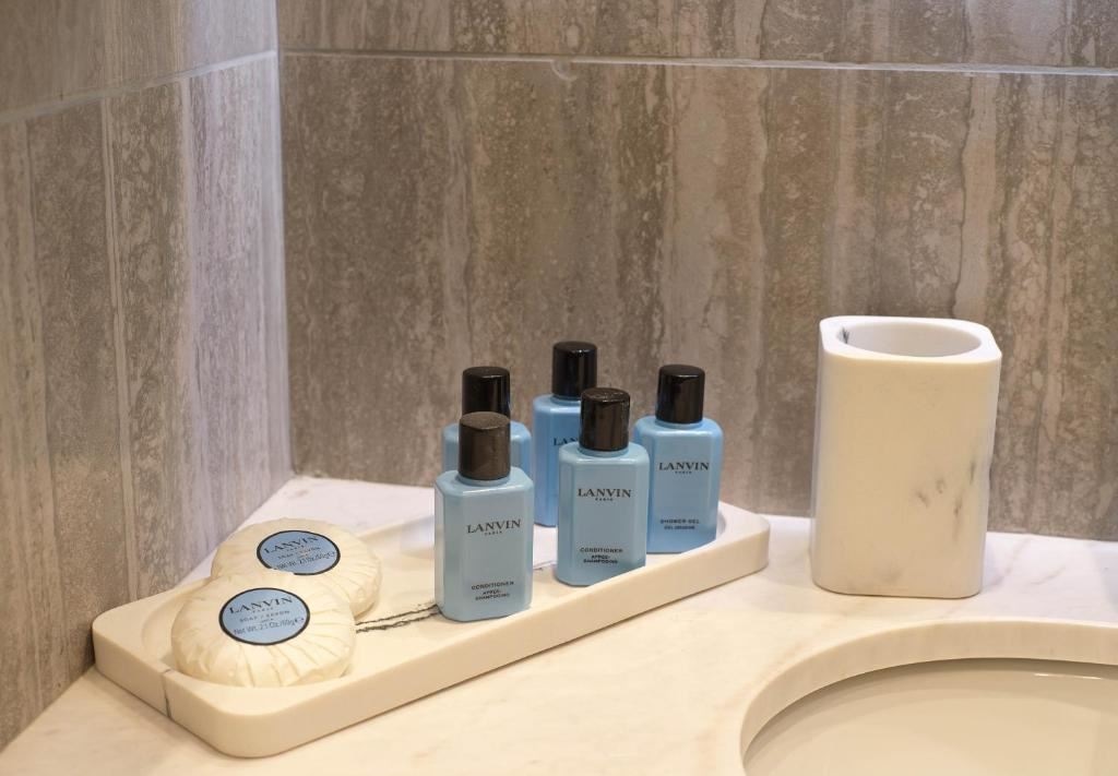 rooms-deluxe-room-sea-view