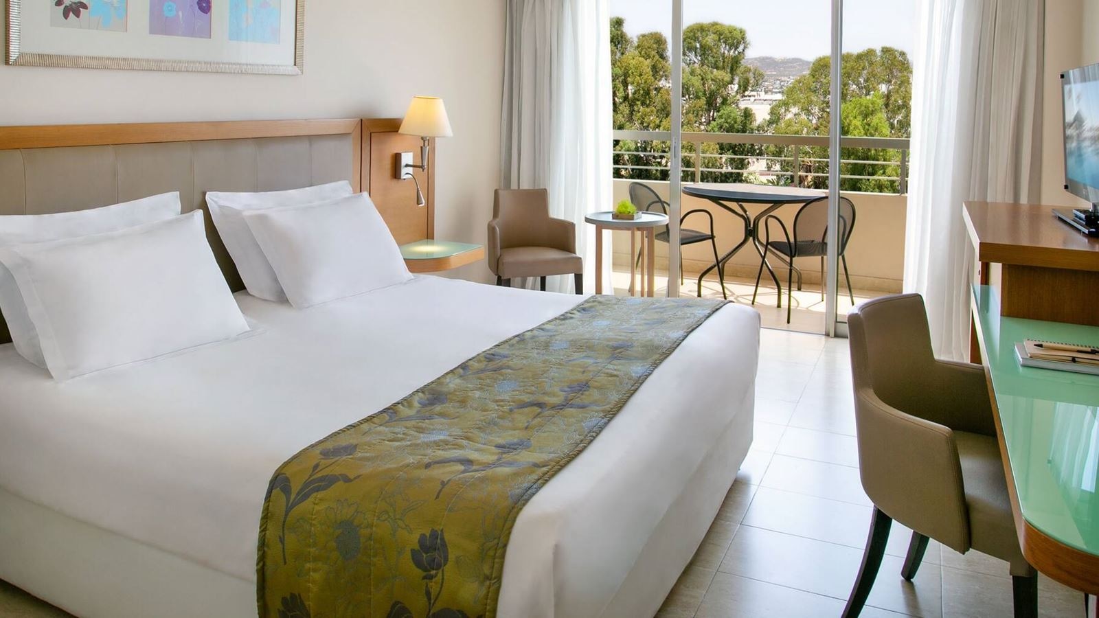 rooms-single-standard-room-balcony