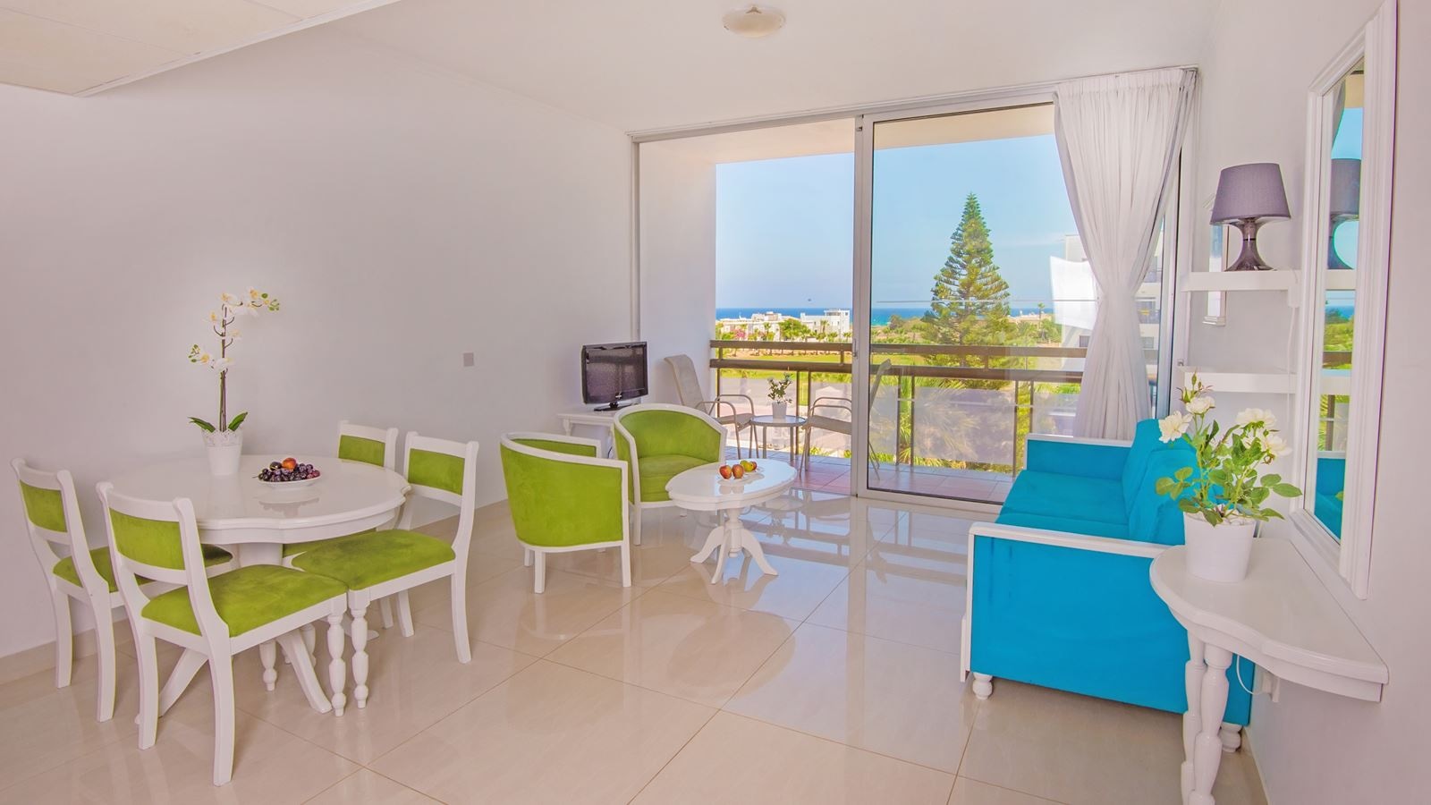 rooms-standard-studio--balcony-or-terrace-