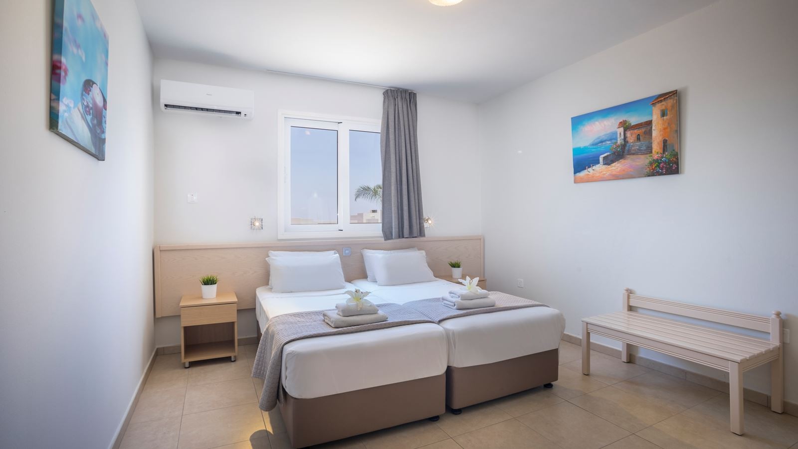 rooms-1-bedroom-superior-apartment-balcony-or-terrace