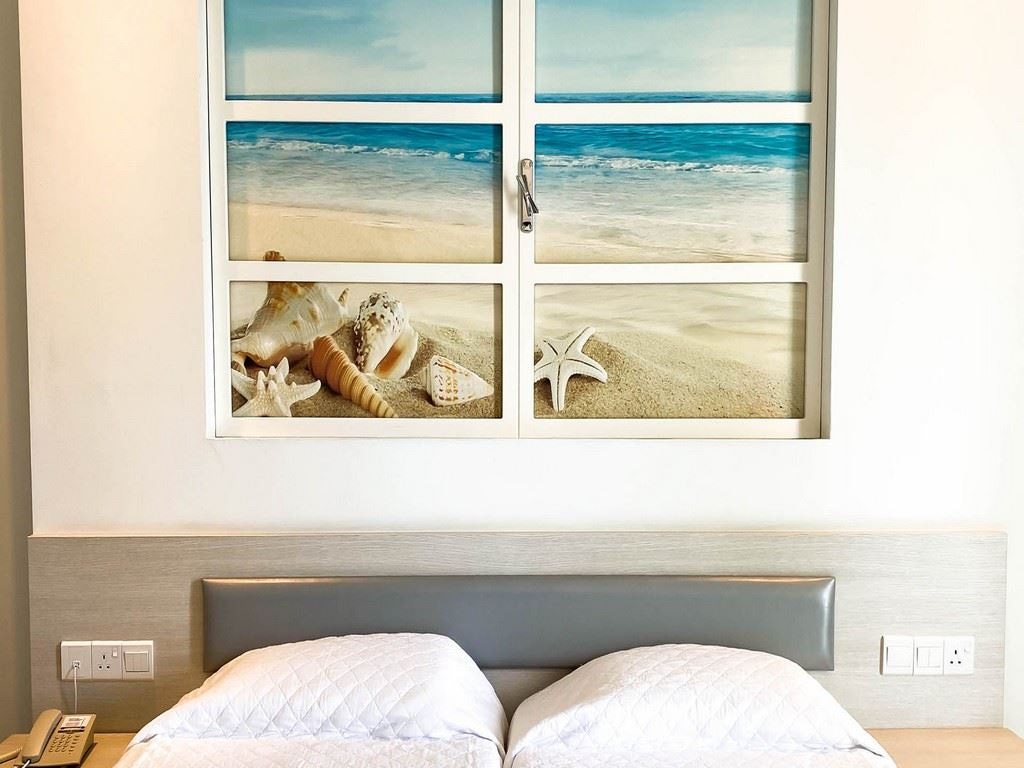 rooms-twin-pool-view