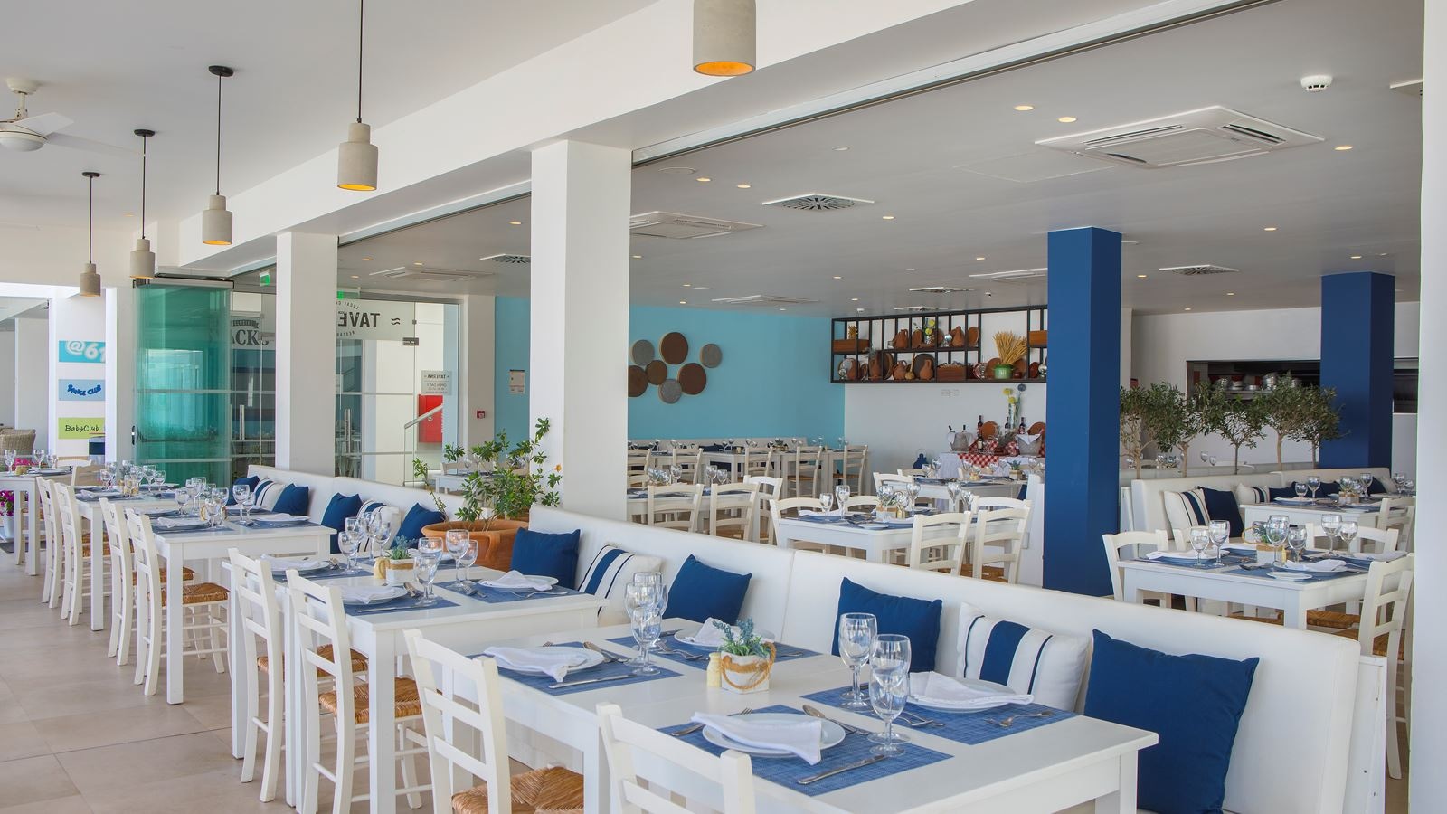 restaurants-restaurants