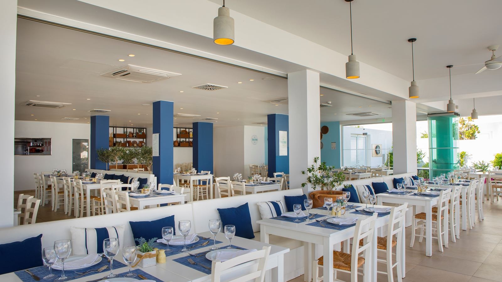 restaurants-restaurants