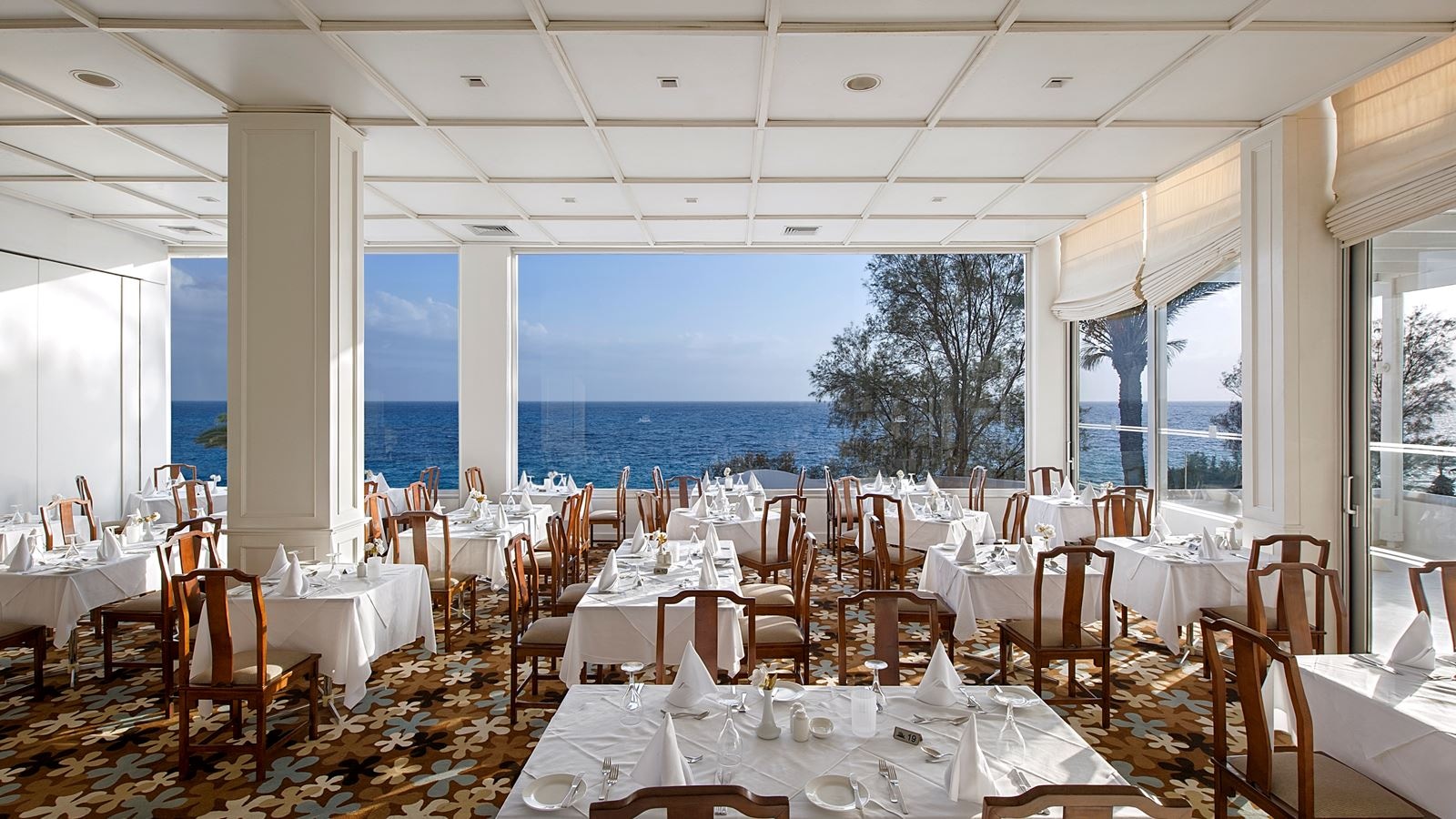 restaurants-ithaka-restaurant