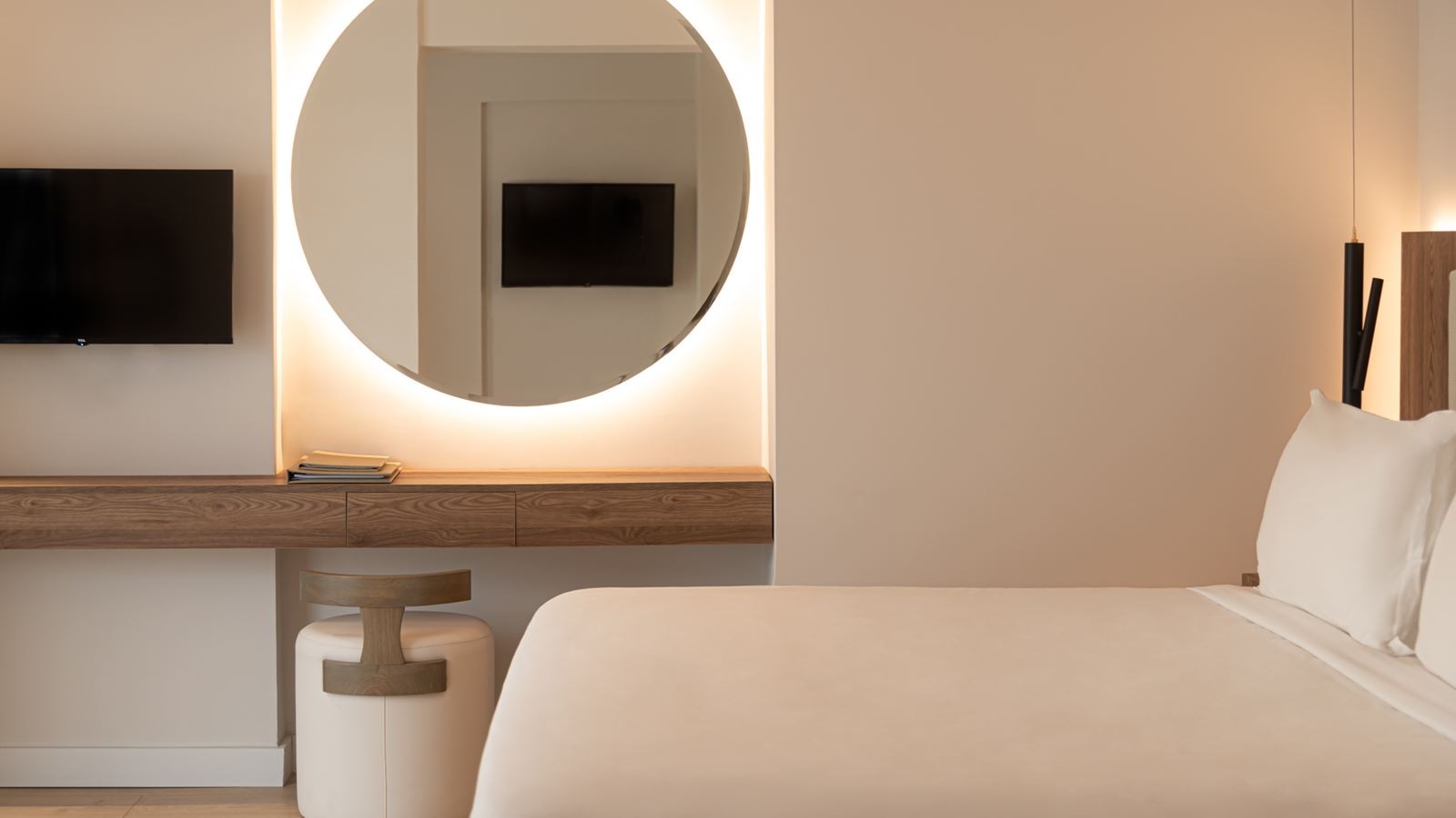 rooms-superior-studio-seaview-balcony