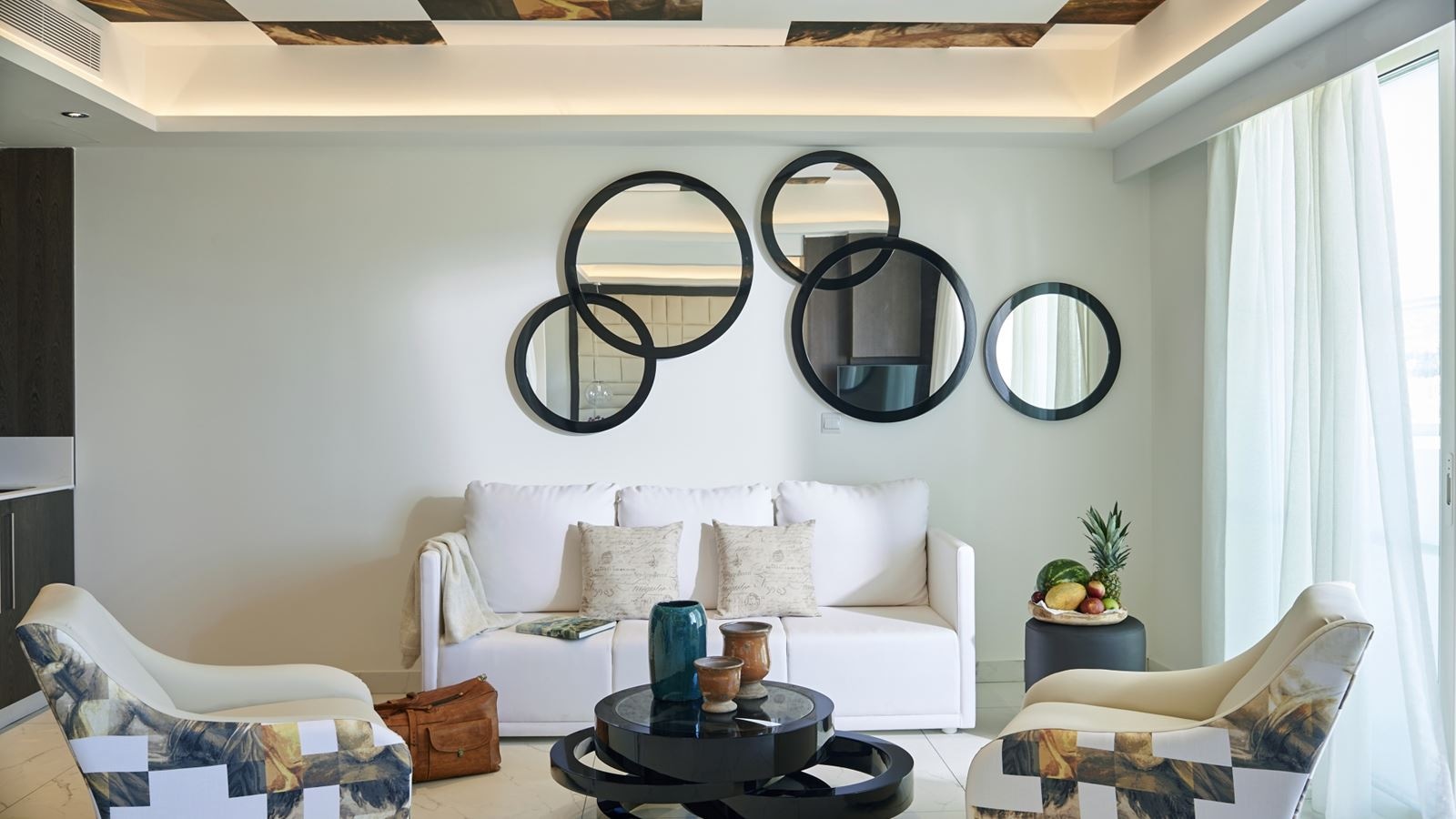 rooms-executive-suite-balcony