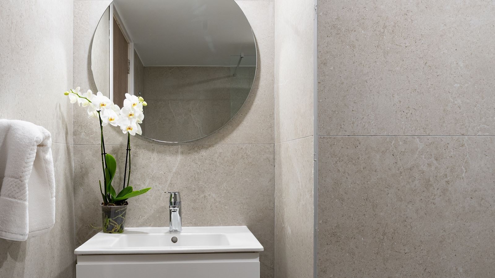 rooms-family-suite-inland-view-balcony