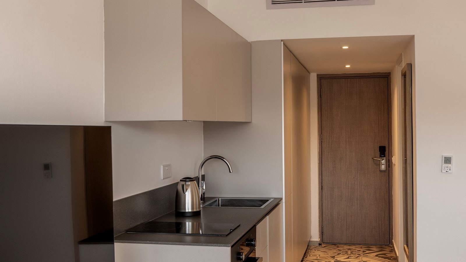 rooms-double-inland-view-balcony