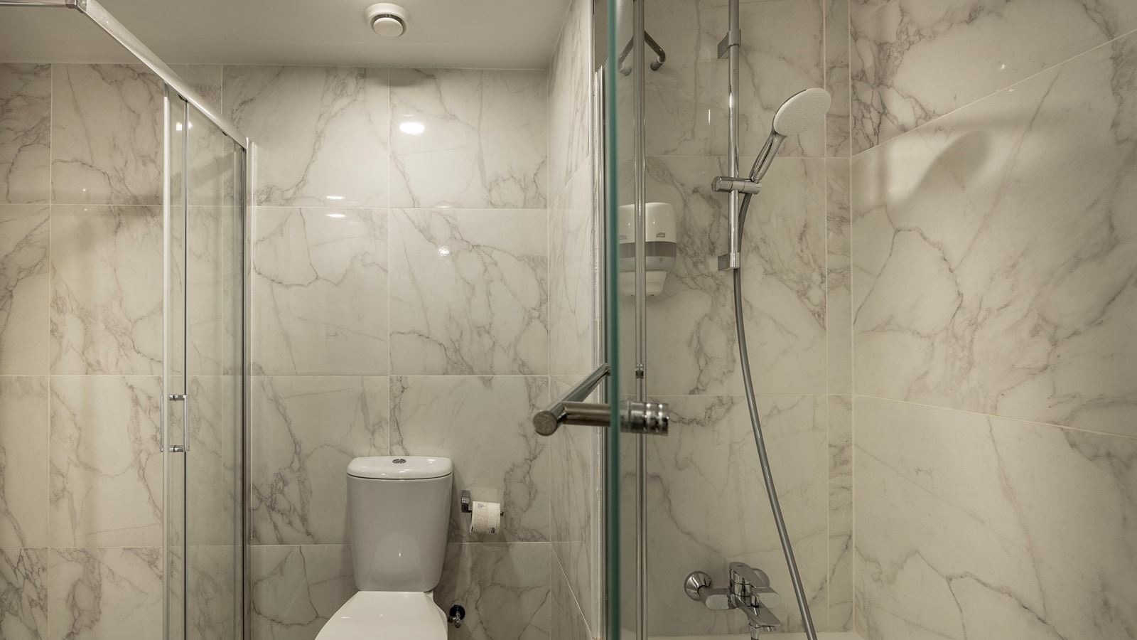 rooms-double-sea-view-balcony