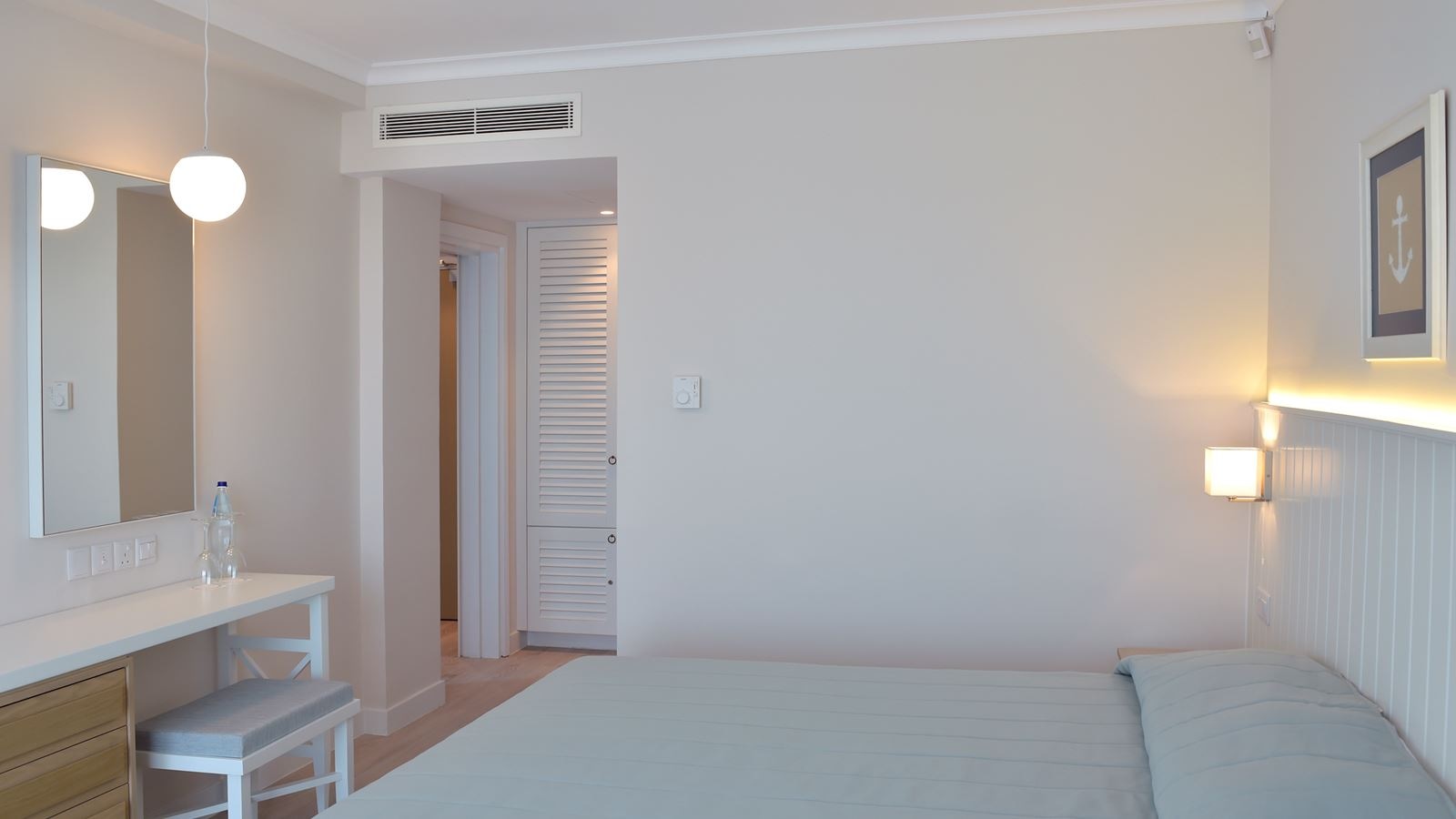 rooms-one-bedroom-suite-seaview