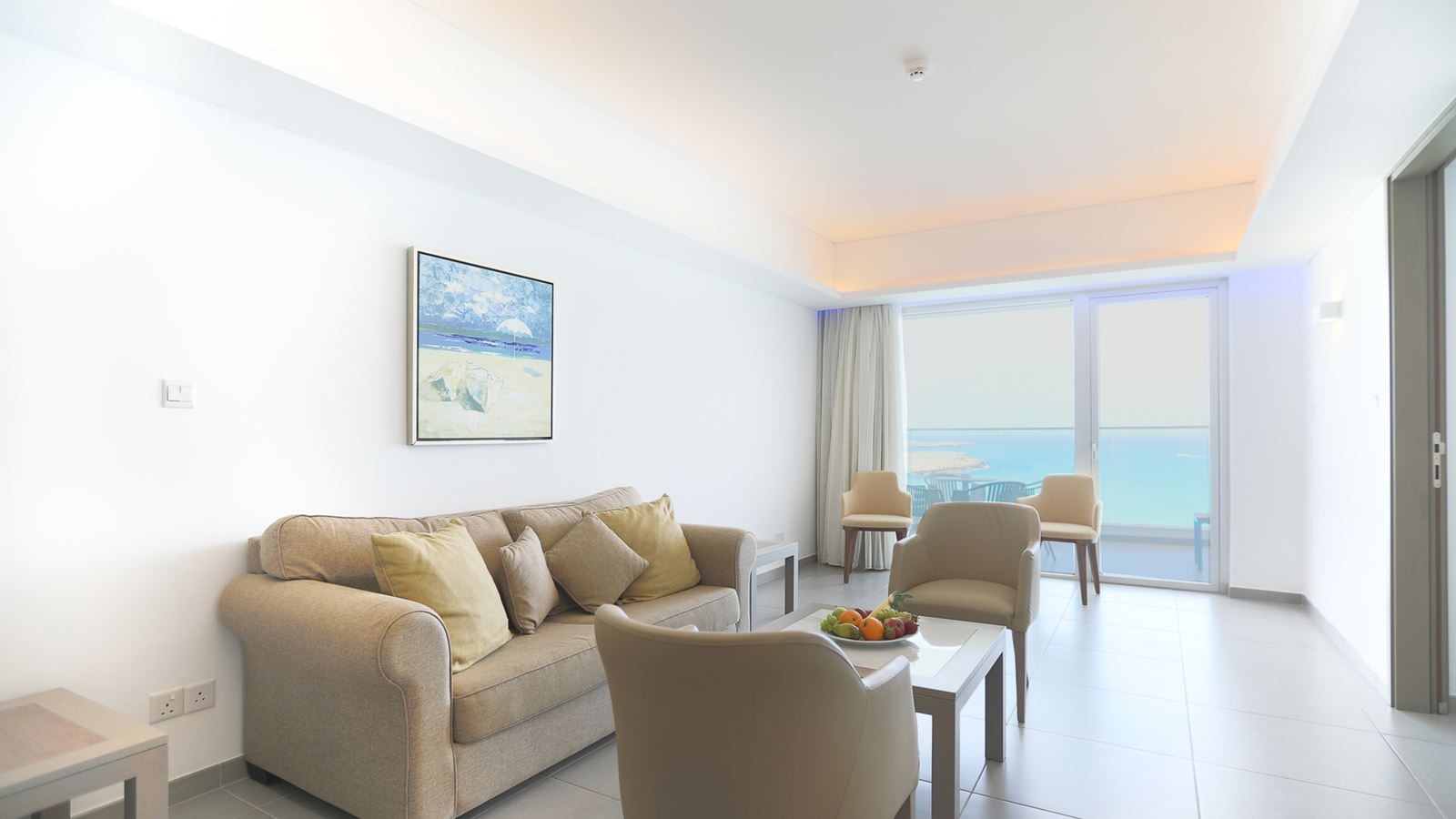 rooms-standard-suite--sea-view-balcony-