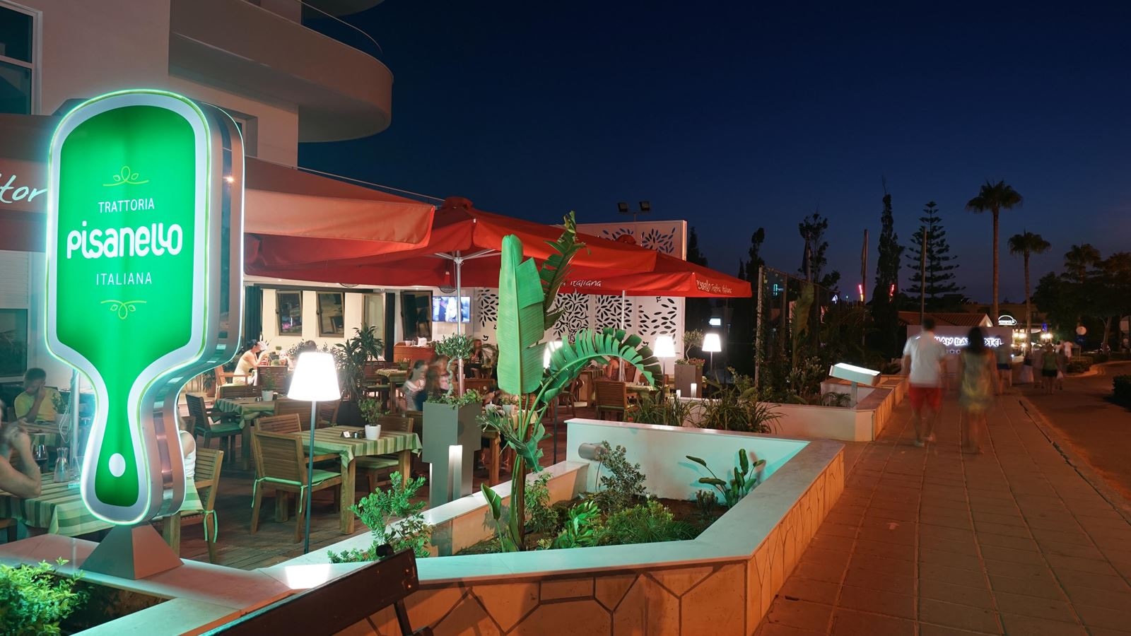 restaurants-restaurants