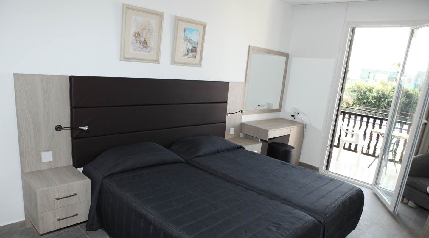rooms-twin-standard-room