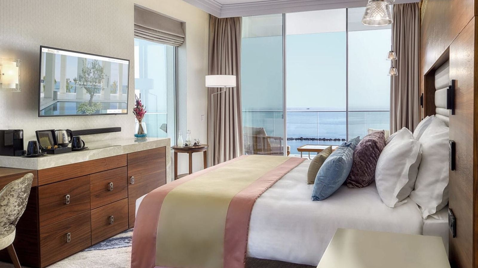 rooms-junior-suite-seaview