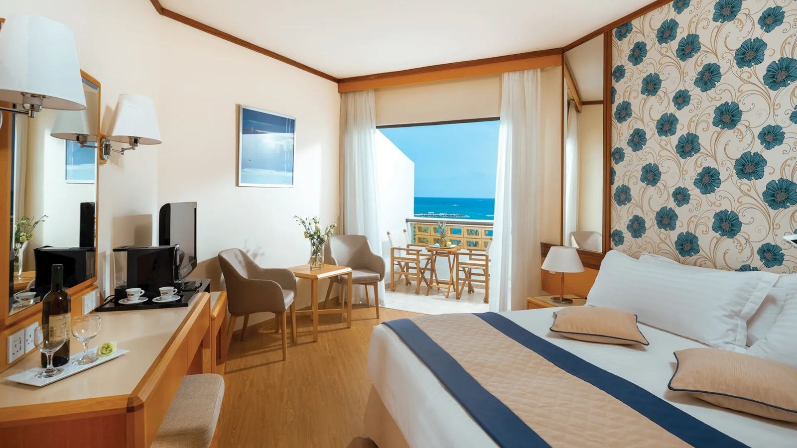 rooms-classic-room-seaview