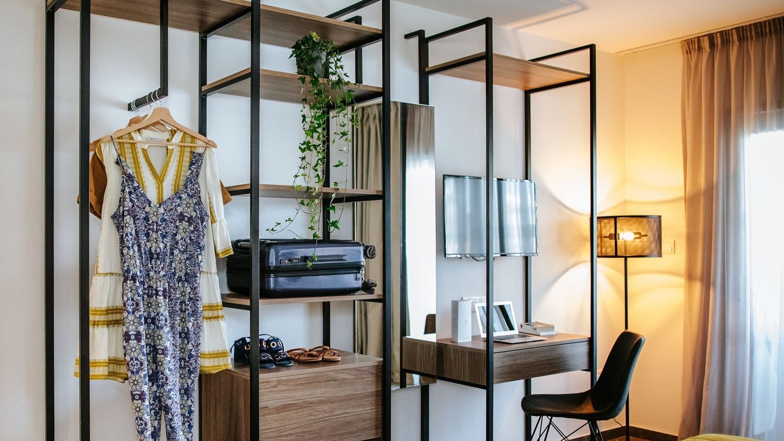 rooms-standard-room-balcony-or-terrace