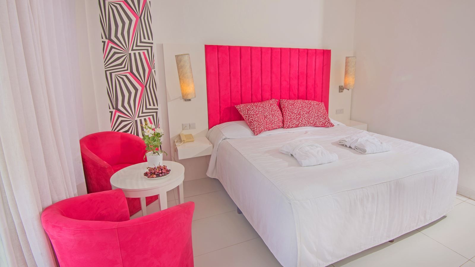 rooms-superior-roombalconypromotion