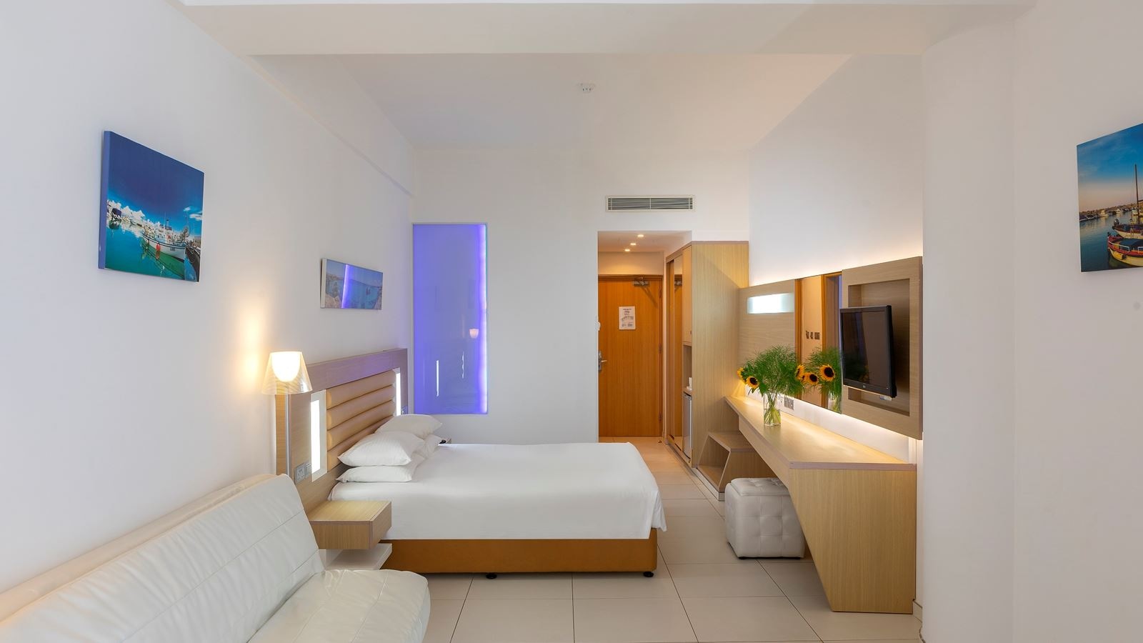 rooms-room-superior-seaview-large-terrace