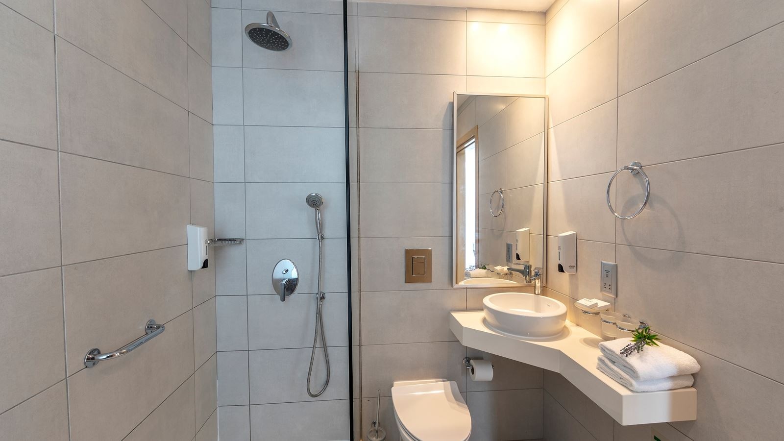 rooms-room-superior-seaview-large-terrace