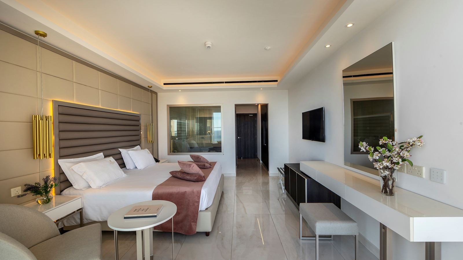 rooms-superior-room-seaview-balcony