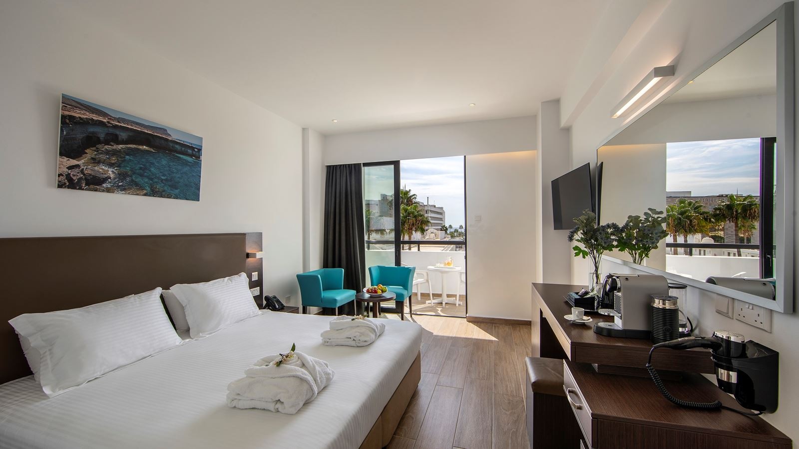 rooms-double-or-twin-side-sea-view
