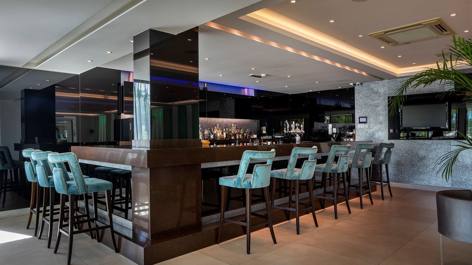 bars-bar-one-by-the-loby